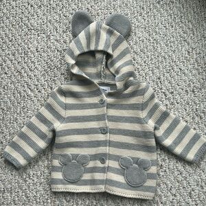 Gap Disney Mickey Mouse sweater 6-12 months grey and cream, Mickey ears/ pockets